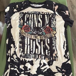 Guns N' Roses Black and White Short Sleeve Tee